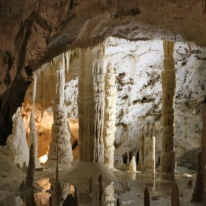 itinerari grotta frasassi